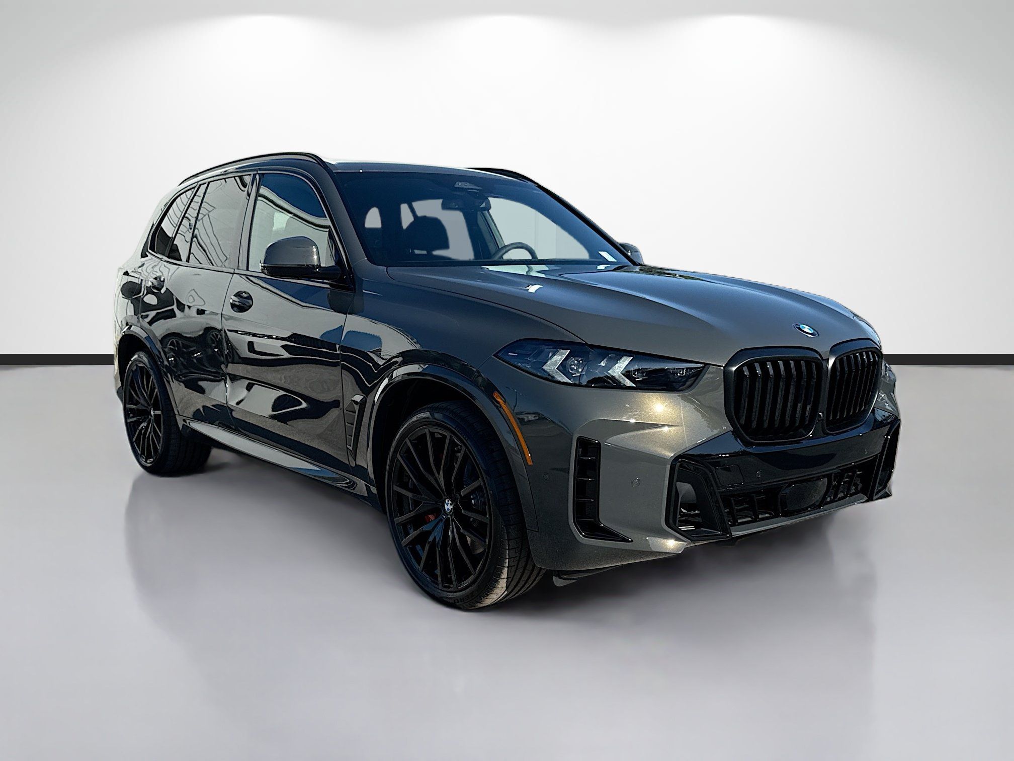 New 2026 BMW X5 sDrive40i w/ M Sport Package RWD image 1