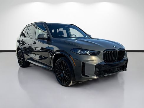 New 2026 BMW X5 sDrive40i w/ M Sport Package RWD image 1