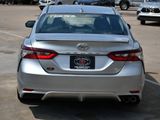 Used 2021 Toyota Camry SE image 4