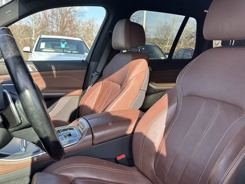 Used 2019 BMW X5 xDrive50i image 18