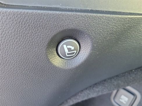 Certified 2025 Honda Passport EX-L image 13