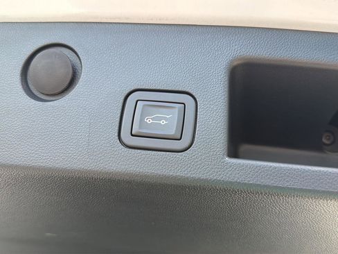 Certified 2025 Chevrolet Equinox LT w/ Convenience Package II FWD image 34