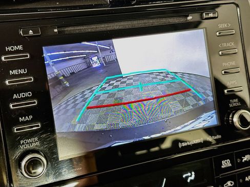 Used 2022 Toyota Prius Prime LE FWD image 15
