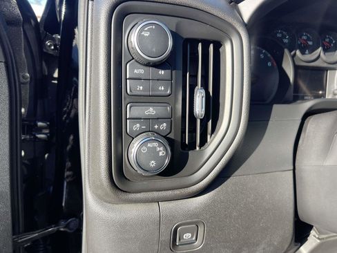 Used 2020 Chevrolet Silverado 1500 Custom Trail Boss w/ Custom Convenience Package image 17