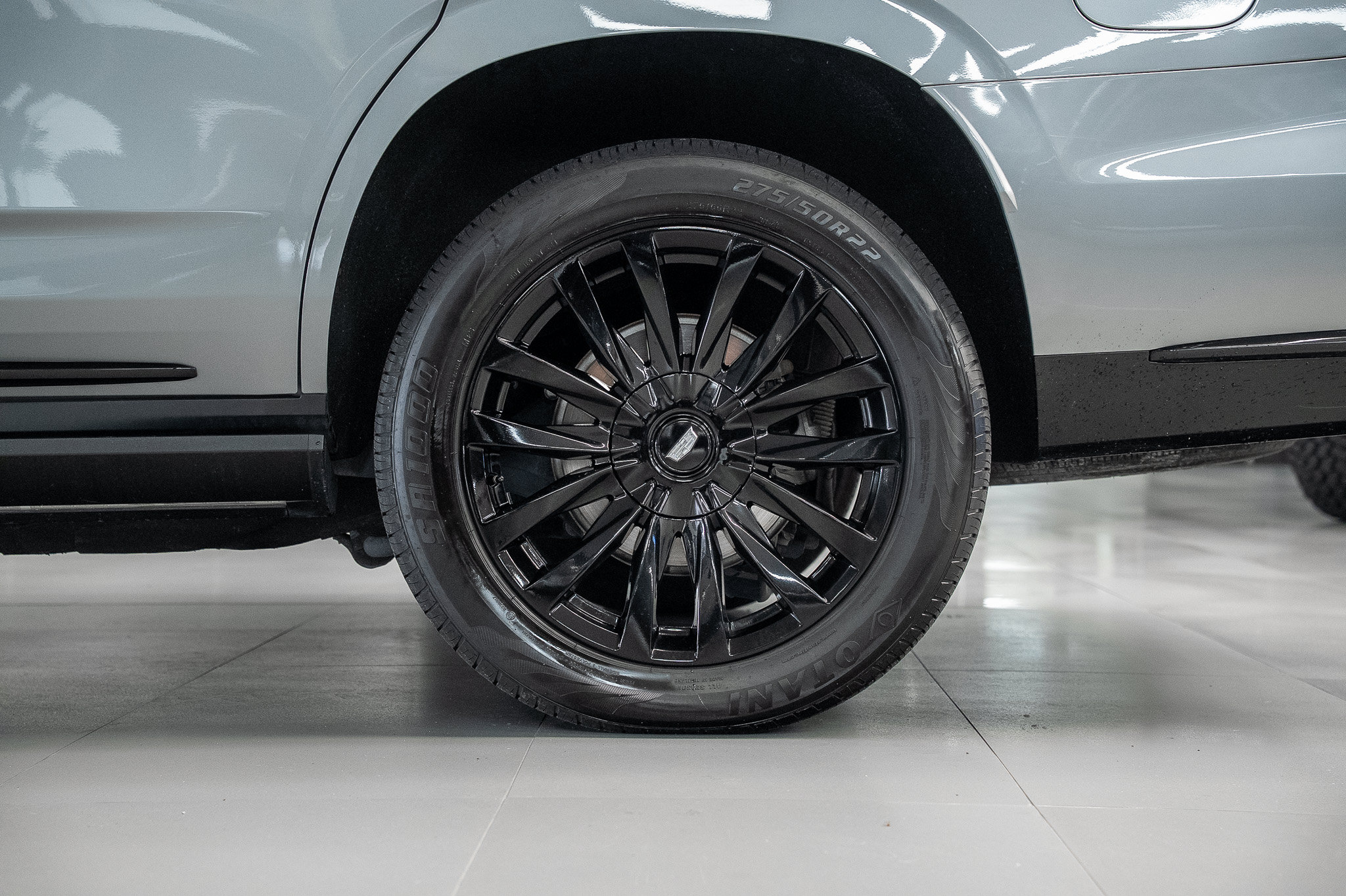 Used 2023 Cadillac Escalade Premium Luxury w/ Performance Package AWD/4WD image 17