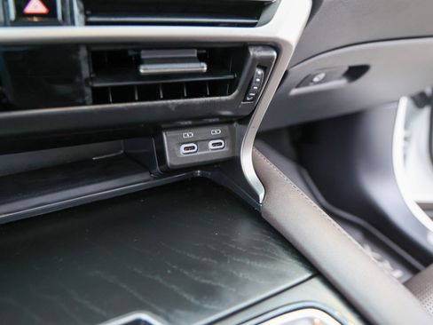 Used 2024 Lexus RX 350 w/ Convenience Package FWD image 23