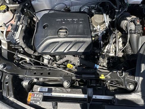 Certified 2025 Buick Encore GX Sport Touring w/ Comfort Package FWD image 28
