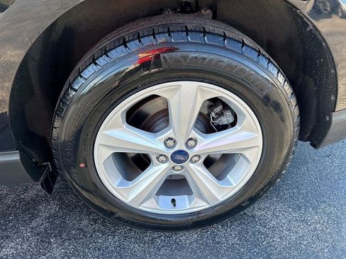 Used 2022 Ford Edge SE image 27