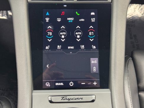 Used 2023 Porsche Taycan 4S w/ Technology Package image 33