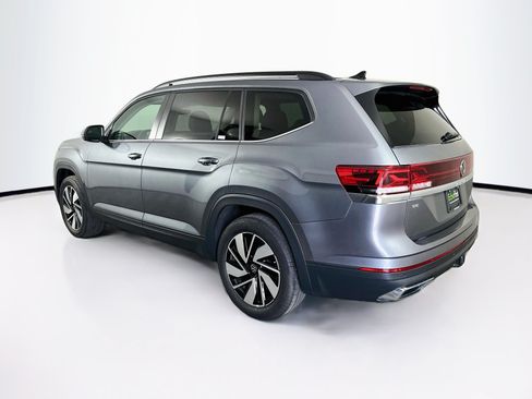 Used 2025 Volkswagen Atlas SE FWD image 5