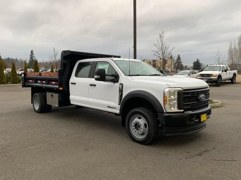 Used 2024 Ford F550 4x4 Crew Cab Super Duty image 3