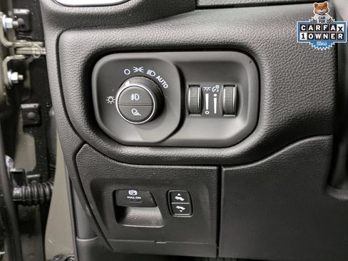 Used 2026 RAM 1500 Laramie AWD/4WD image 22