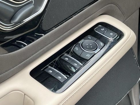 Used 2022 Lincoln Aviator Reserve w/ Elements Package Plus AWD/4WD image 30