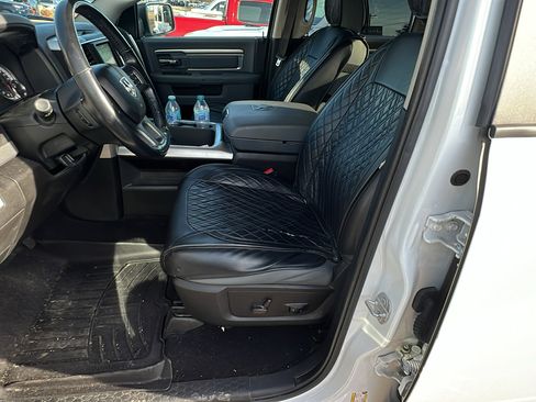 Used 2020 RAM 1500 Classic SLT w/ Luxury Group image 15