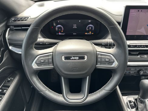 Used 2022 Jeep Compass High Altitude AWD/4WD image 27