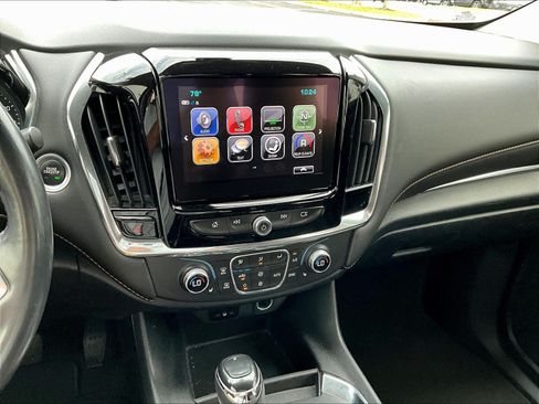 Used 2019 Chevrolet Traverse LT FWD image 15