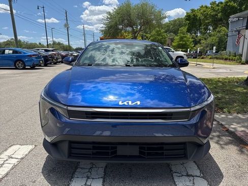 Used 2025 Kia K4 LXS FWD image 3
