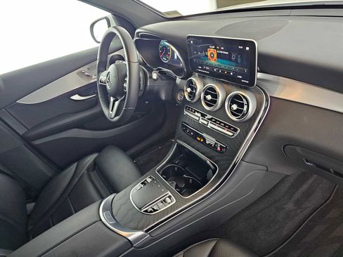 Certified 2022 Mercedes-Benz GLC 300 image 12