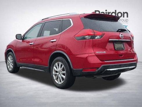 Used 2017 Nissan Rogue SV image 5