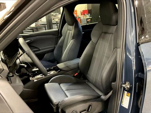 New 2027 Audi SQ6 e-tron Premium Plus AWD/4WD image 9