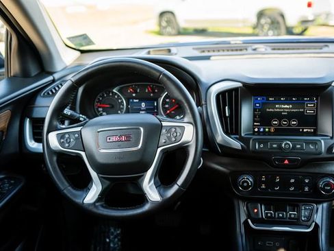 Used 2021 GMC Terrain SLE FWD image 6