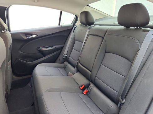Used 2018 Chevrolet Cruze LT w/ Convenience Package FWD image 23