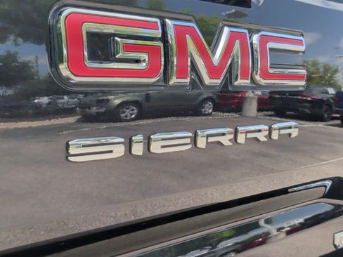 Used 2025 GMC Sierra 1500 Elevation RWD image 12
