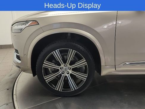 Used 2023 Volvo XC90 B6 Ultimate w/ Lounge Package image 11