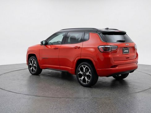 Used 2025 Jeep Compass Limited AWD/4WD image 6