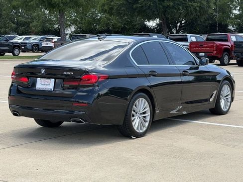 Used 2023 BMW 530i w/ Premium Package RWD image 4