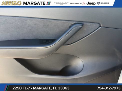 Used 2020 Tesla Model Y Long Range AWD/4WD image 26