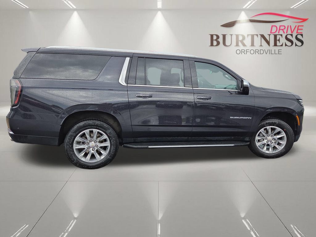 Certified 2026 Chevrolet Suburban Premier AWD/4WD image 9