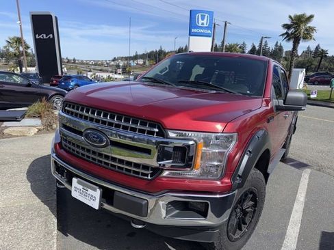 Used 2018 Ford F150 XLT w/ Equipment Group 302A Luxury image 3
