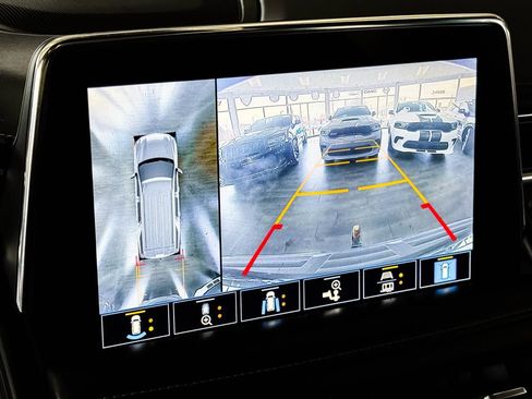 Used 2021 Chevrolet Suburban High Country w/ Premium Package image 51