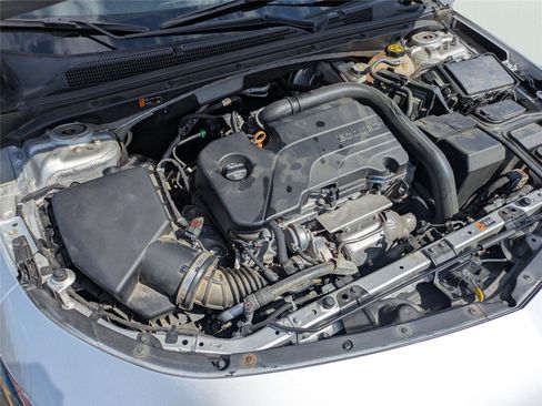 Used 2019 Chevrolet Malibu LS image 36