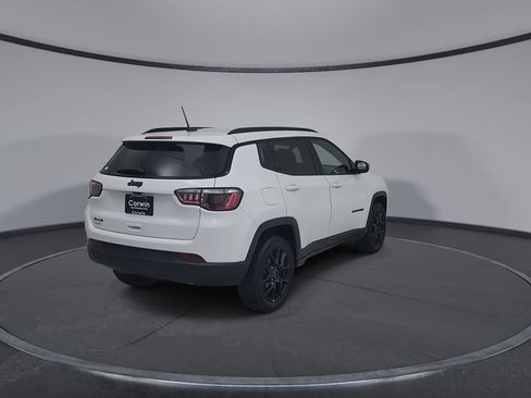 Certified 2025 Jeep Compass Latitude w/ Convenience Group AWD/4WD image 14