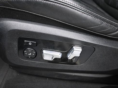 Used 2020 BMW X6 xDrive40i w/ Executive Package image 15