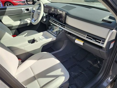 New 2026 Hyundai Santa Fe SE image 16