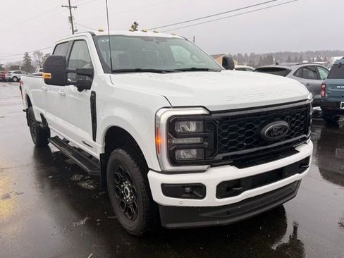 New 2025 Ford F350 Lariat w/ Lariat Ultimate Package image 3