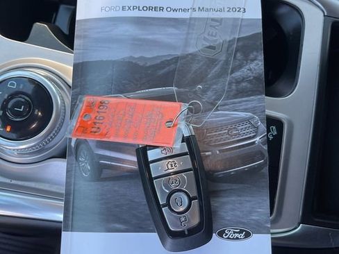 Used 2023 Ford Explorer XLT w/ Equipment Group 202A image 11
