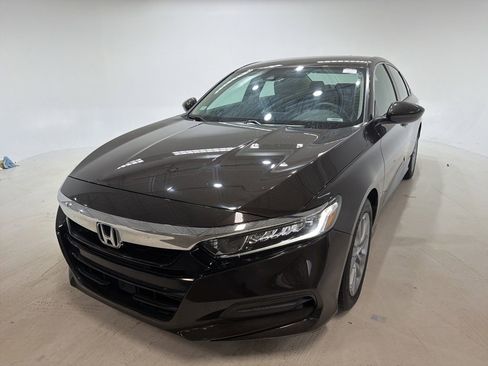 Used 2018 Honda Accord LX image 1