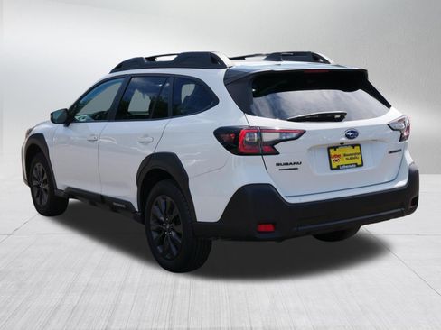 Used 2025 Subaru Outback Onyx Edition AWD/4WD image 5