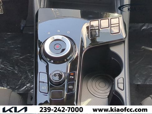 New 2025 Kia Sportage LX image 18