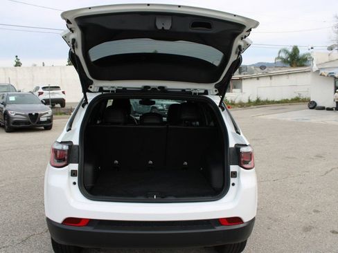 Used 2024 Jeep Compass Latitude w/ Altitude Special Edition image 28