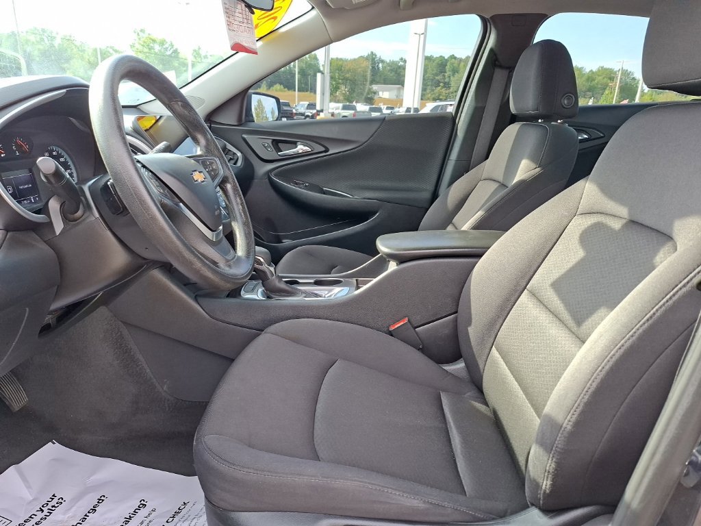 Used 2022 Chevrolet Malibu LS FWD image 15