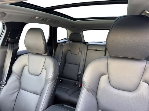 Certified 2025 Volvo XC60 B5 Plus image 20