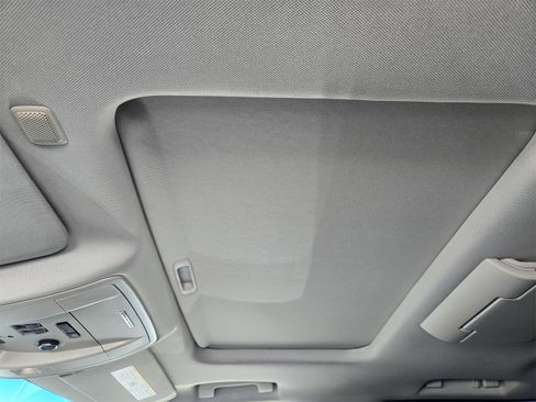 Used 2015 Chevrolet Suburban LT w/ Luxury Package image 22