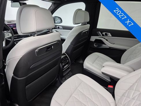 Used 2027 BMW X7 xDrive40i w/ Executive Package AWD/4WD image 15
