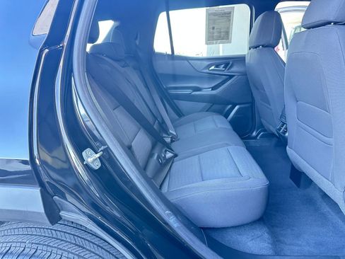 Used 2025 Chevrolet Equinox LT image 37