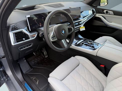 New 2027 BMW X7 xDrive40i w/ Executive Package AWD/4WD image 4